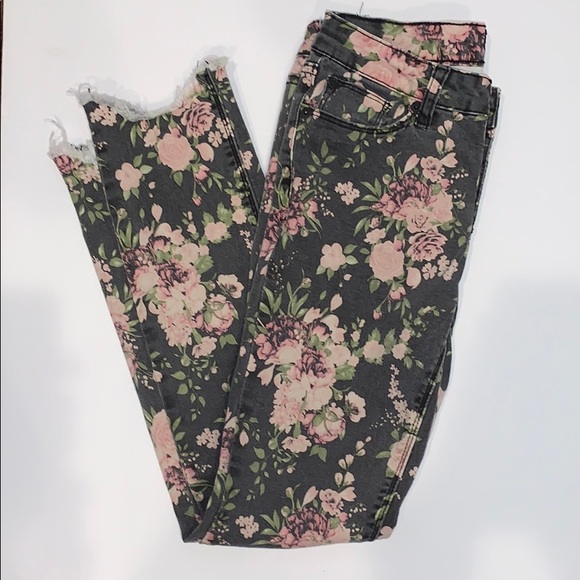 Hudson Dixie Skinny Jeans - Picture 5 of 9